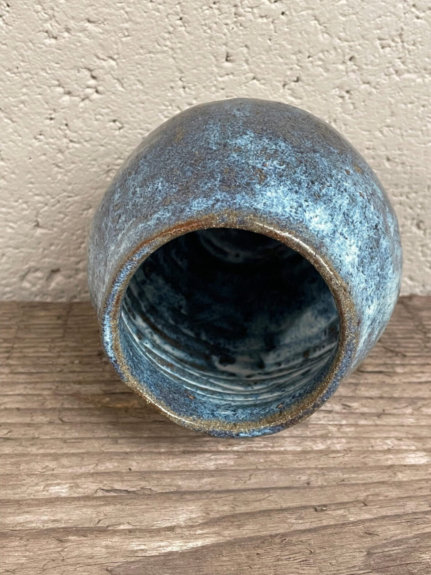 Blue & Brown Aged Coil Pot with Cork Lid — close-up