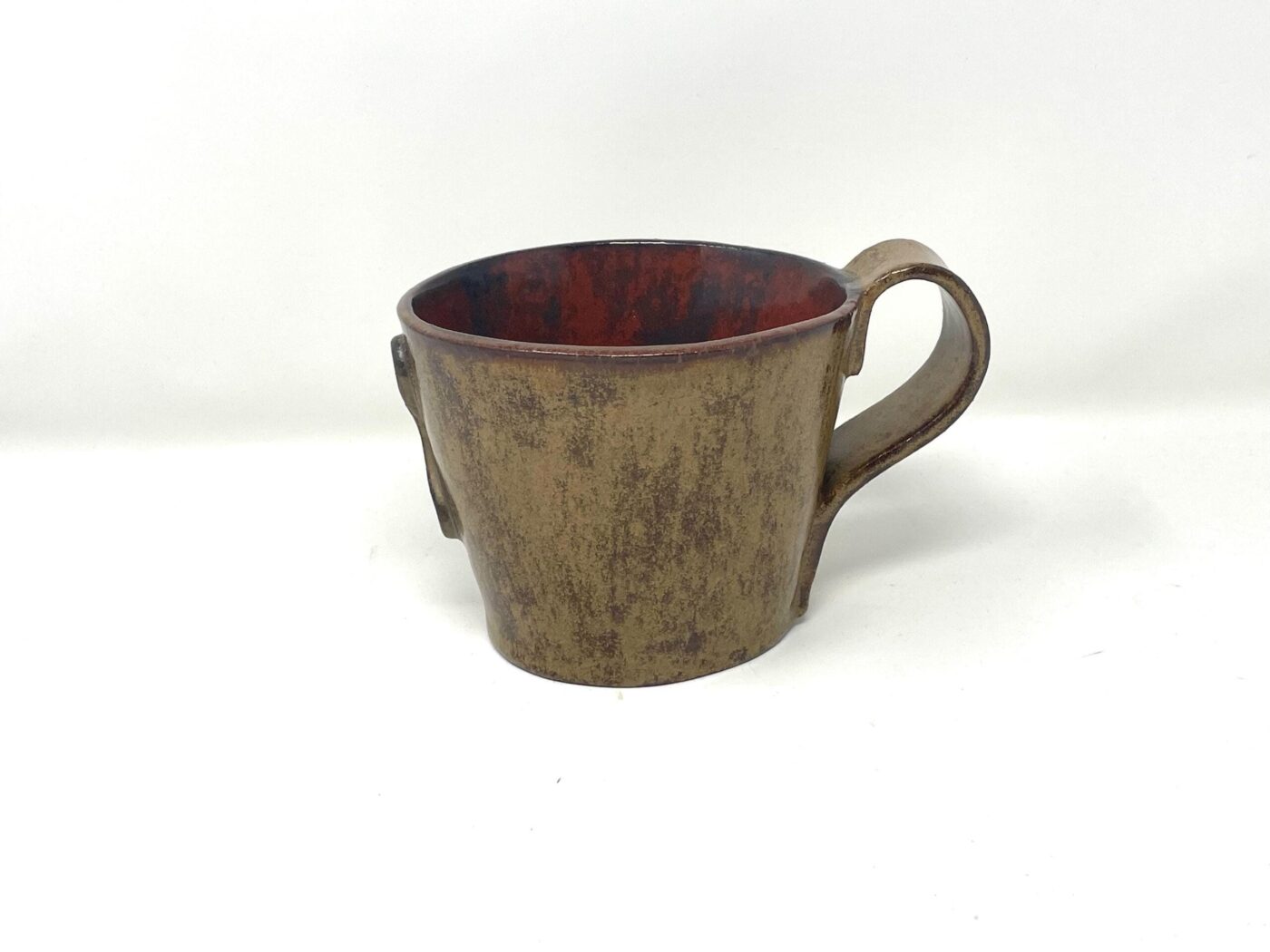 XL Ceramic Mug — "K" Initial, Light Brown & Red — side view