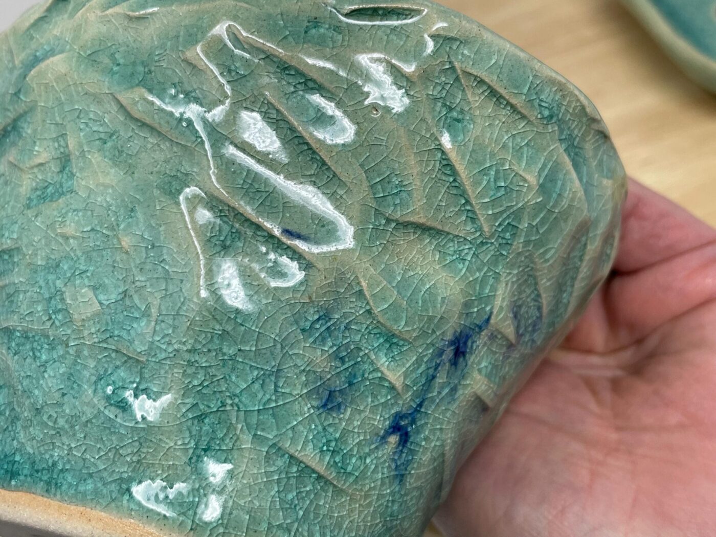 Turquoise Crackle Bathroom Set (Dish + Toothbrush Holder) — detail view